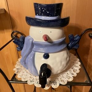 Cute Snowman Beverage Dispenser